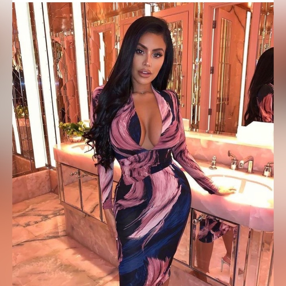 Pink mauve  and navy blue body con dress